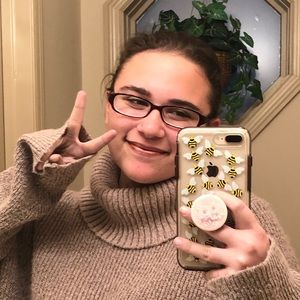 Meet your Posher, Debra